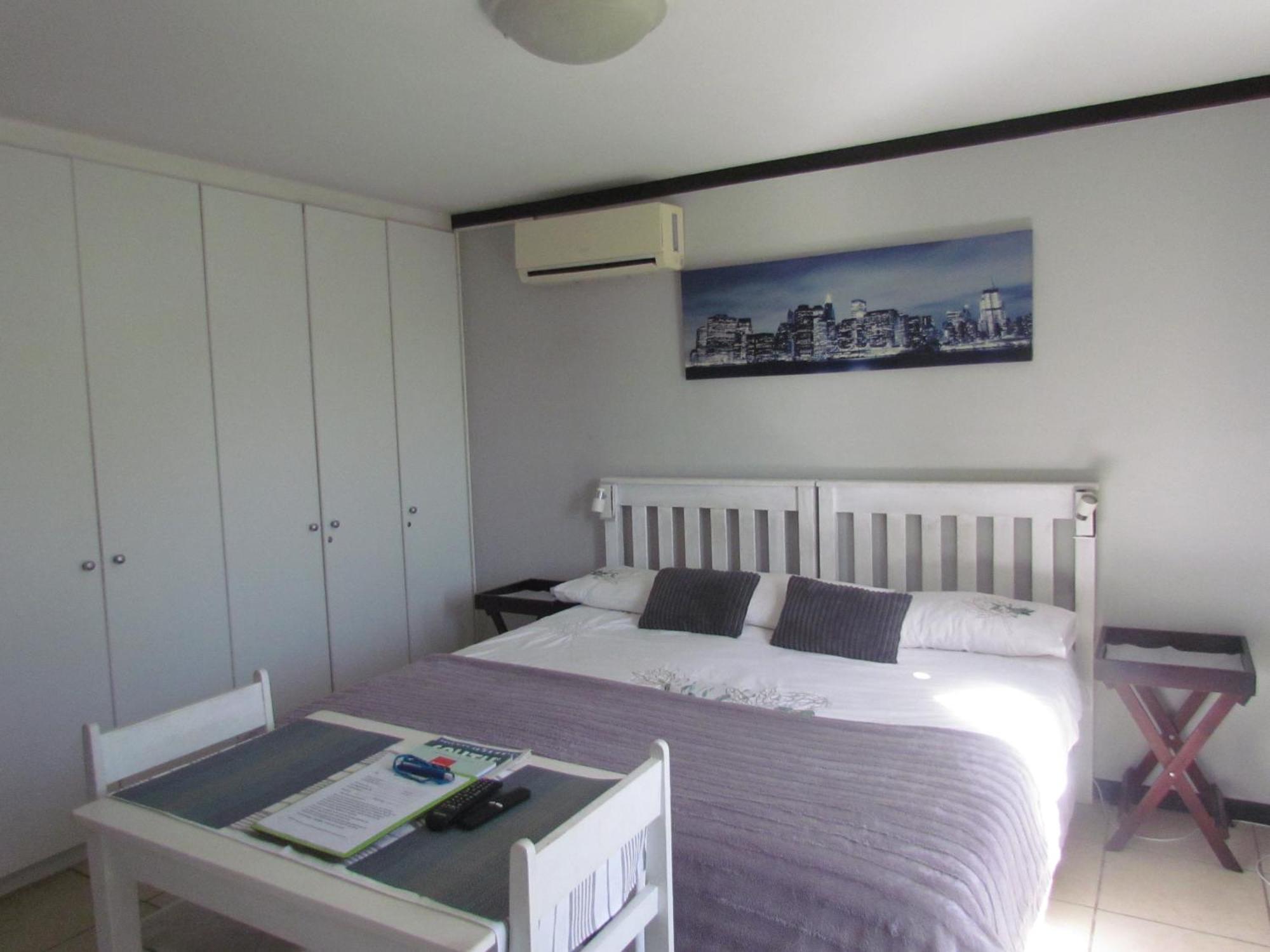 Santini Lace Self Catering Unit 플레튼버그 베이 외부 사진