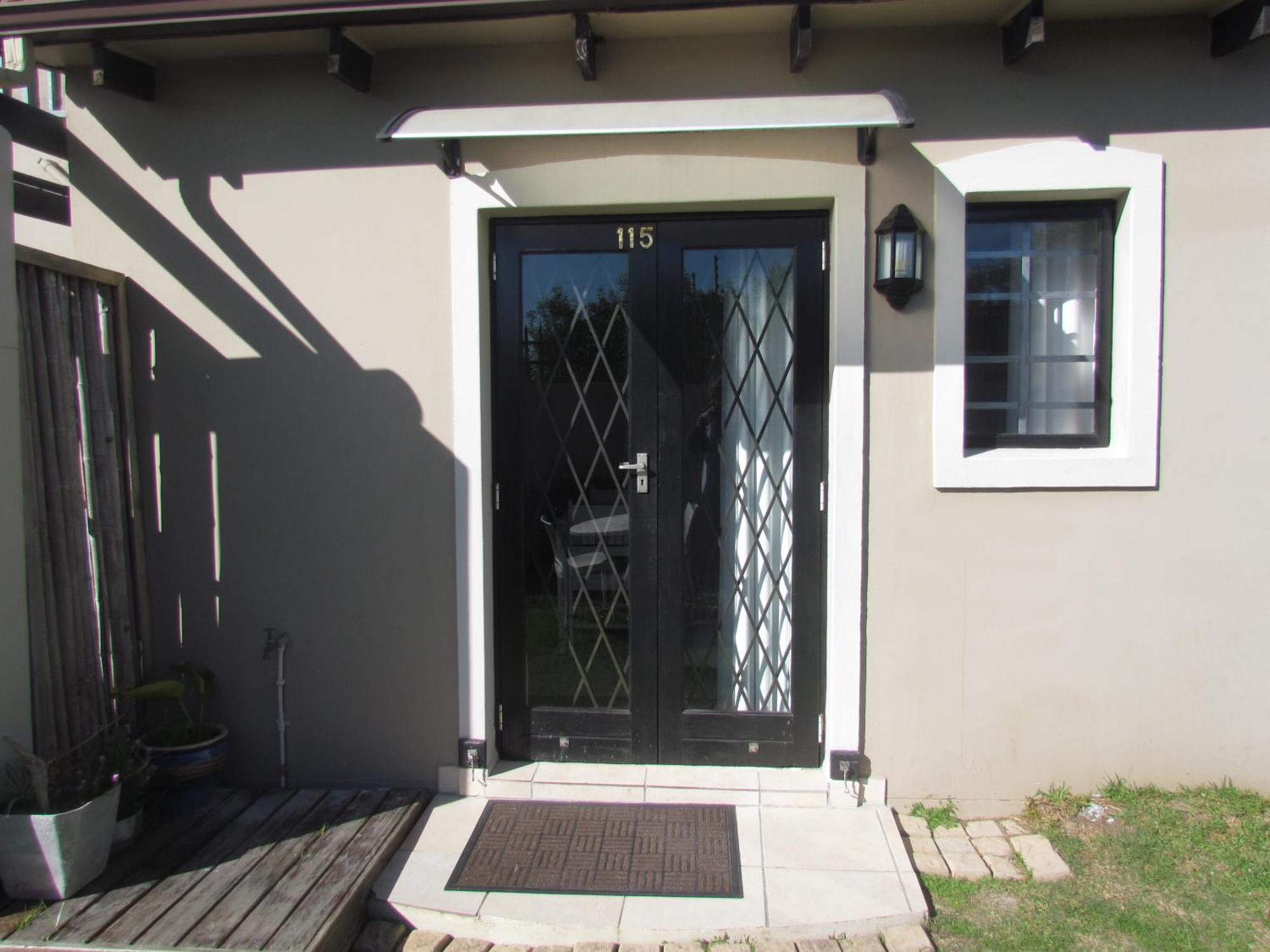 Santini Lace Self Catering Unit 플레튼버그 베이 외부 사진