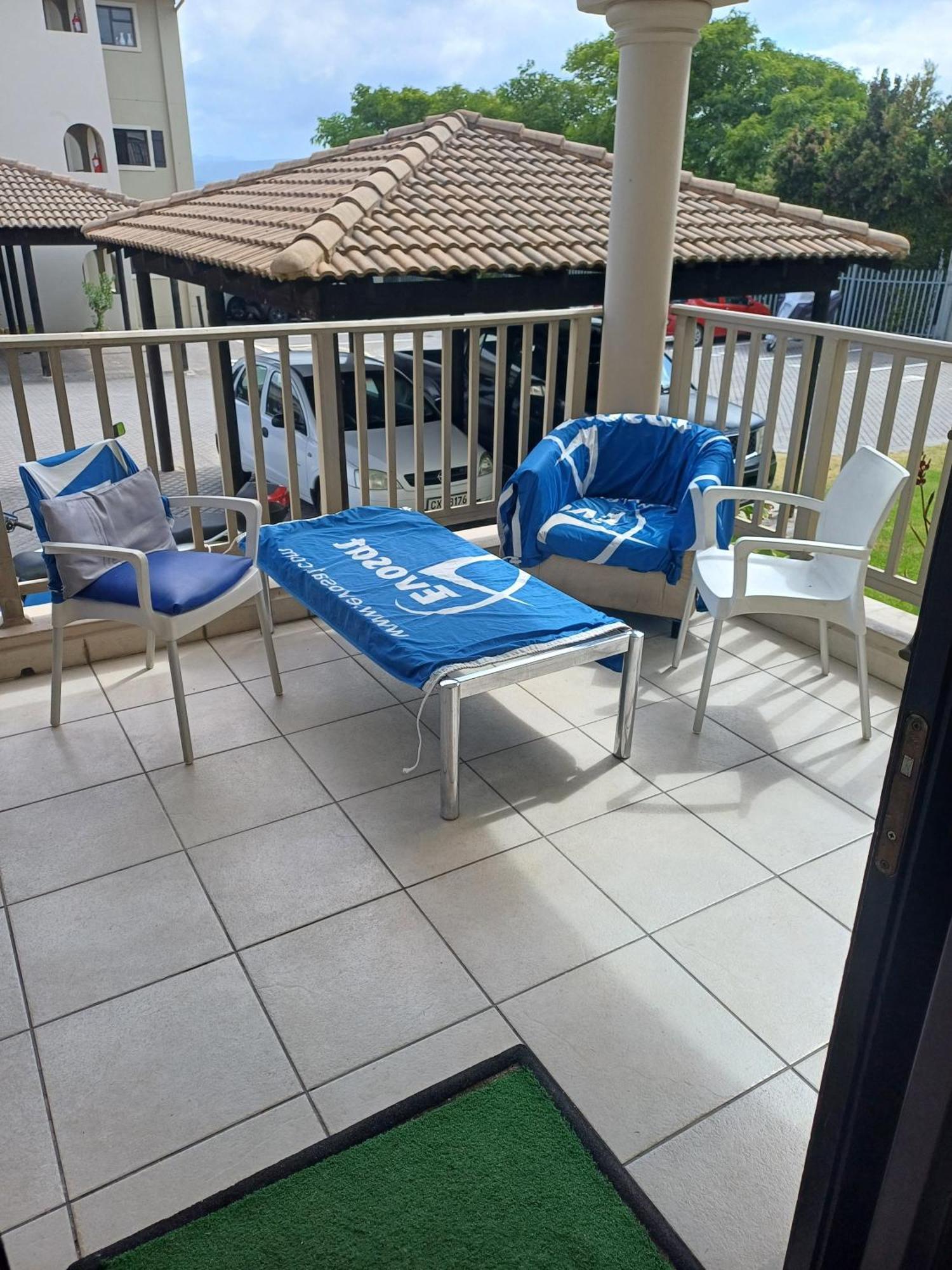 Santini Lace Self Catering Unit 플레튼버그 베이 외부 사진