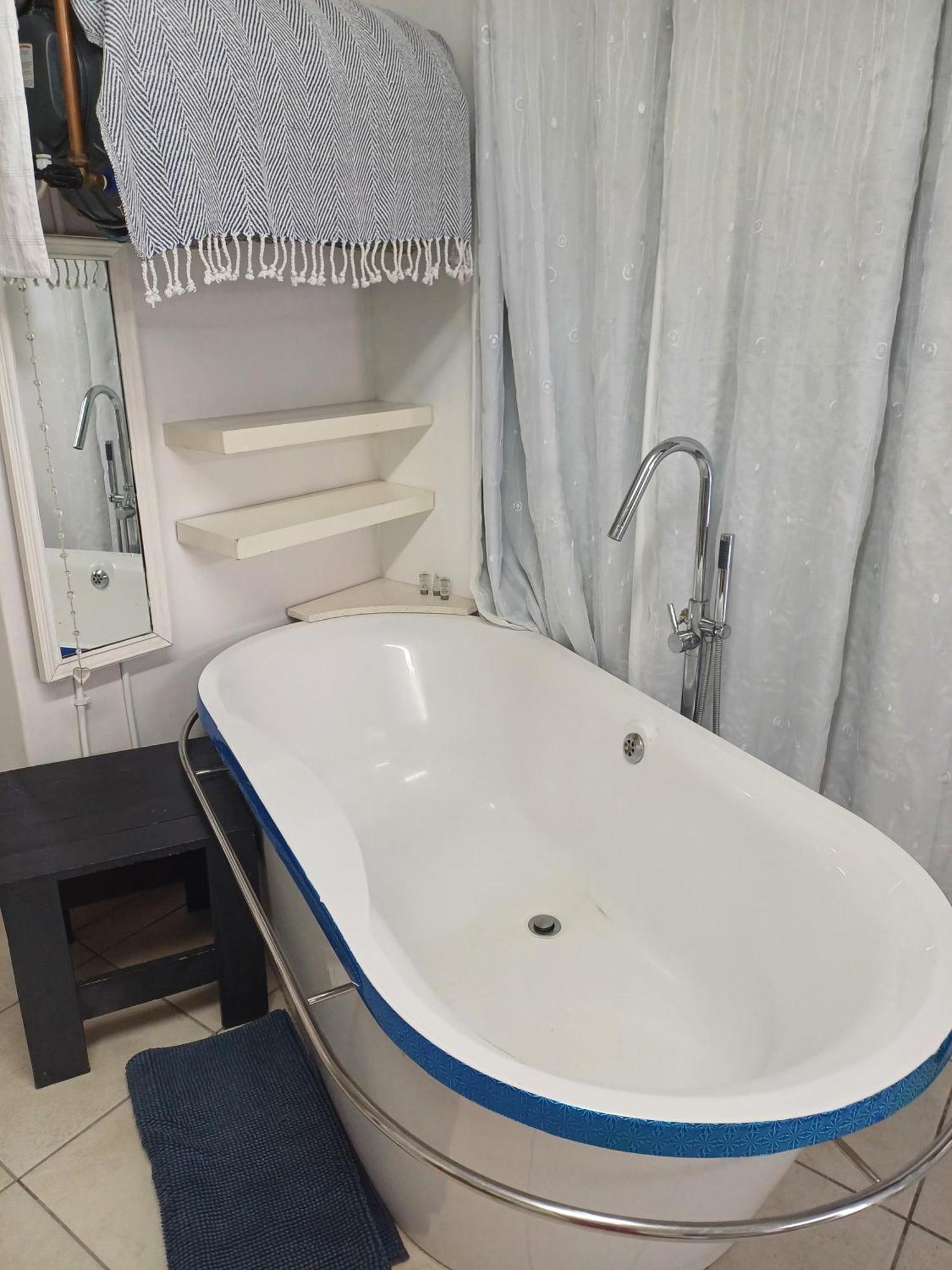Santini Lace Self Catering Unit 플레튼버그 베이 외부 사진