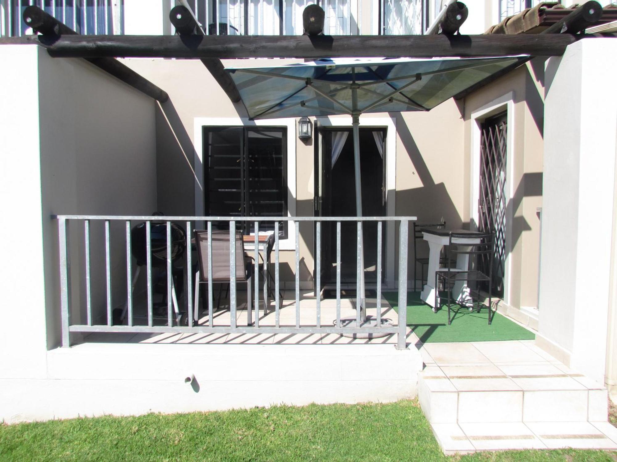 Santini Lace Self Catering Unit 플레튼버그 베이 외부 사진